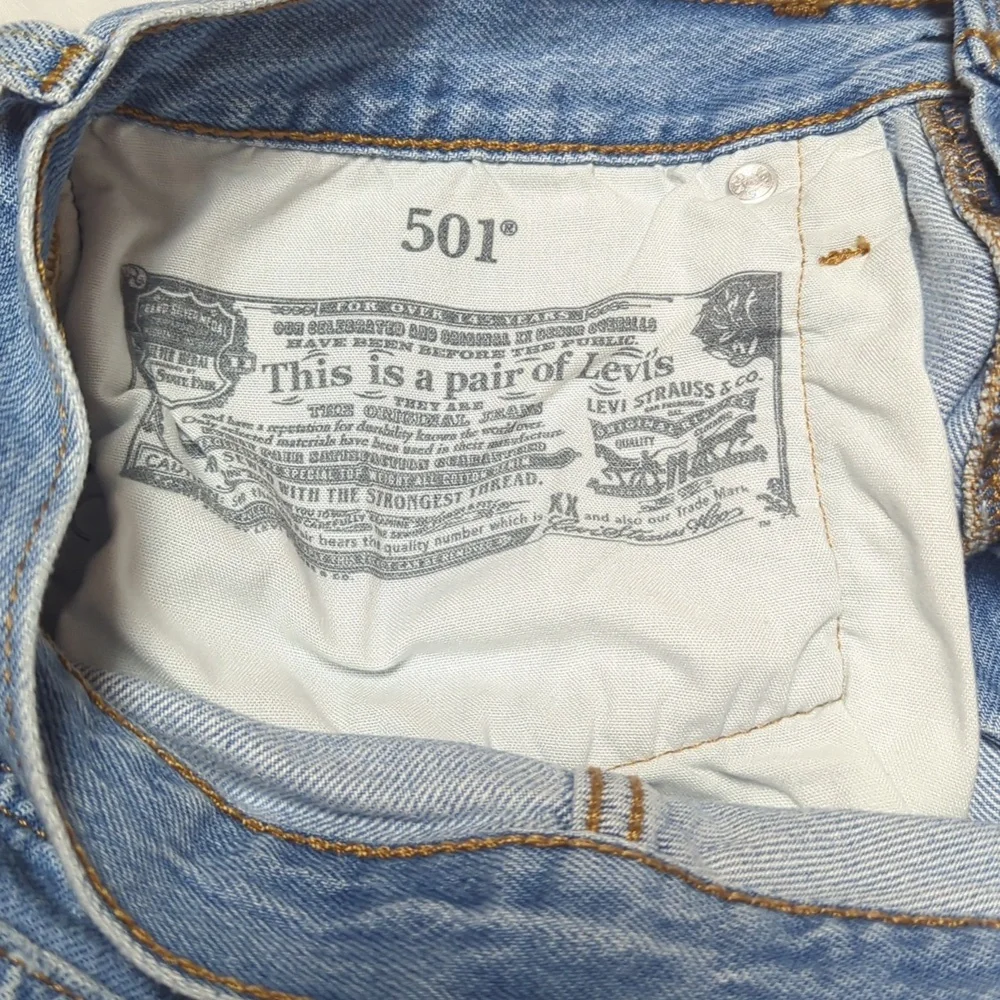Levi's 501 Classic High Rise Button Fly Cut Off Distressed Shorts Light Wash